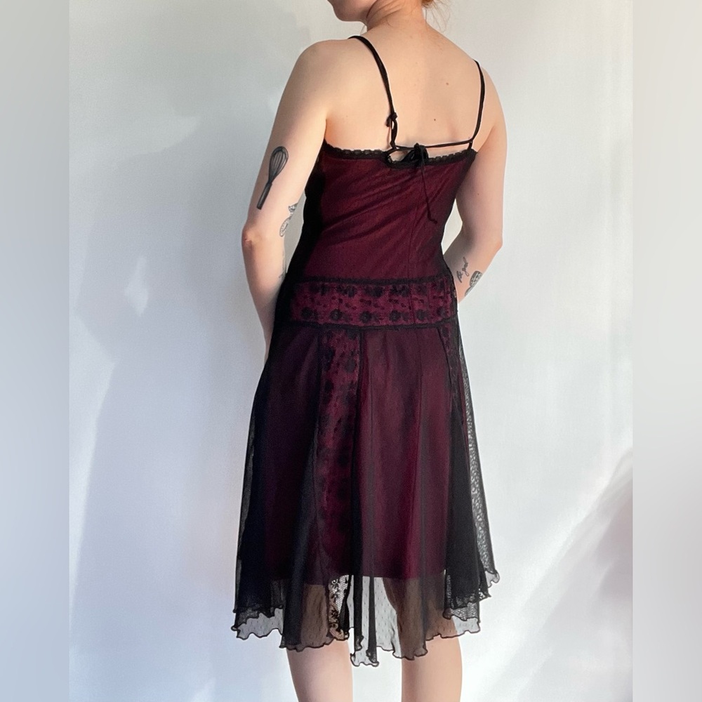 Betsey Johnson Vintage Archive Midi Dress Goth
Rare Overlay Lace Y2K 90s Size M - Picture 2 of 15